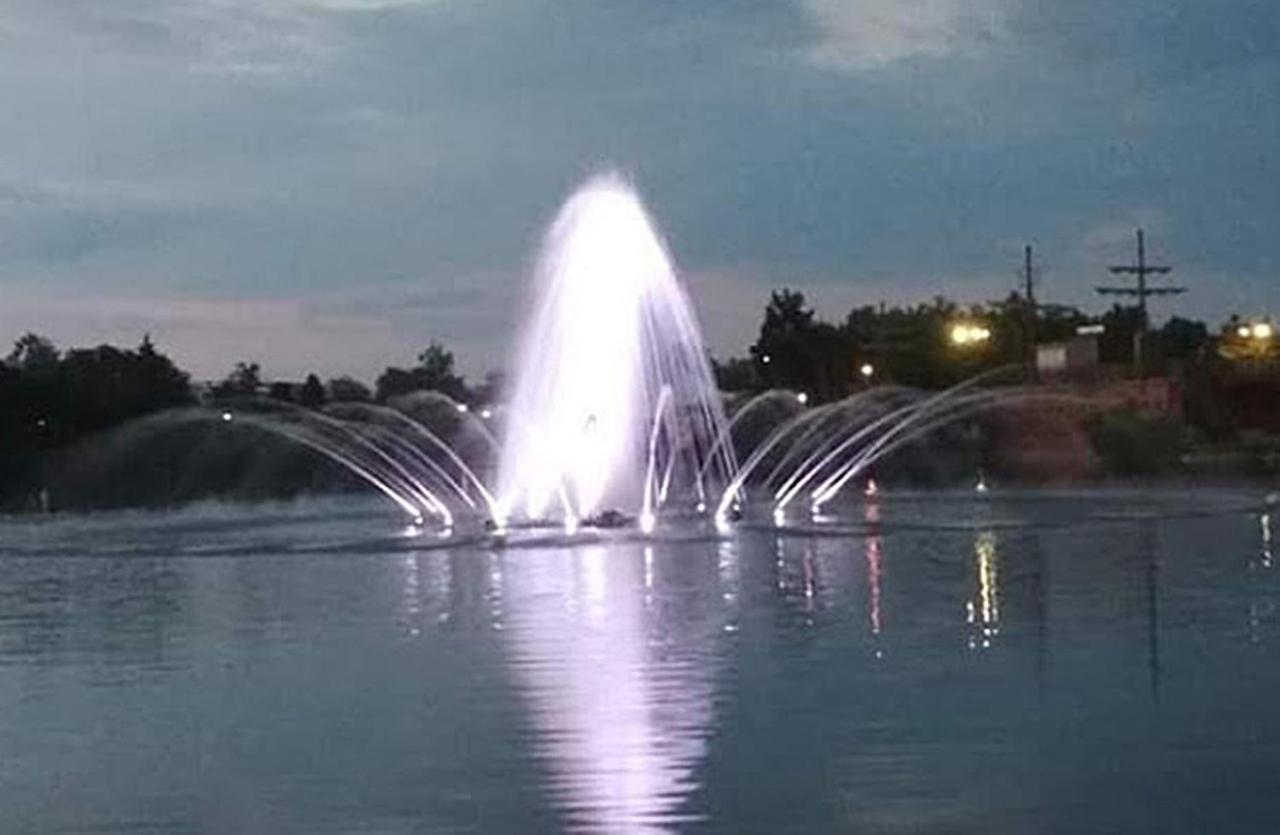 Bazsi Apartman Hajdúszoboszló Buitenkant foto
