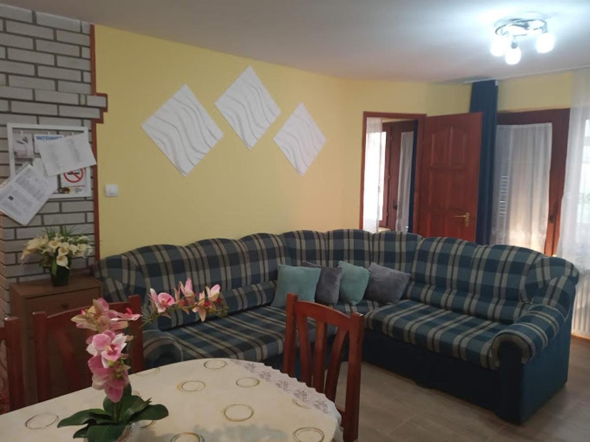Bazsi Apartman Hajdúszoboszló Buitenkant foto