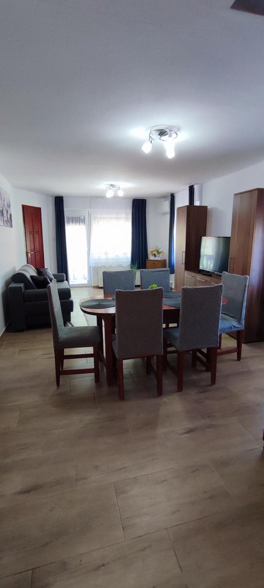 Bazsi Apartman Hajdúszoboszló Buitenkant foto